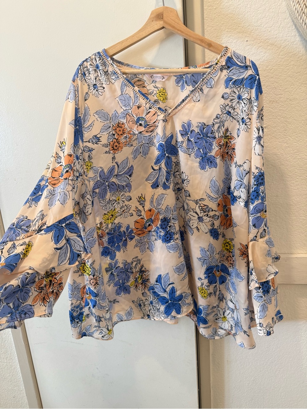 Nanette Lenore satin Floral V-Neck Women’s Blouse top 1X